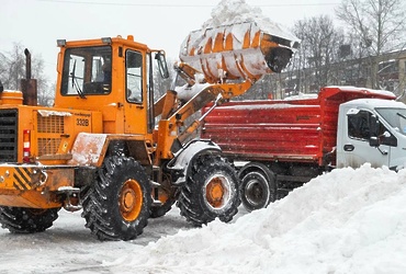 В Реутове устраняют последствия мощного снегопада
