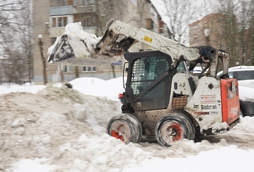 На улицы Реутова вывели 100% снегоуборочной техники