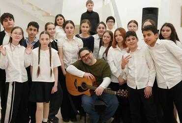 Актёр Грант Каграманян провёл встречу с юными реутовчанами