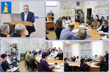 Служебное совещание с начальниками спасательных служб и руководителями организаций.