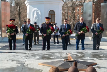В Реутове почтили память военнослужащих Росгвардии