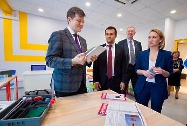 Представители Минобрнауки посетили технопарки и предприятия Реутова