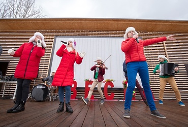 «Мамин день»