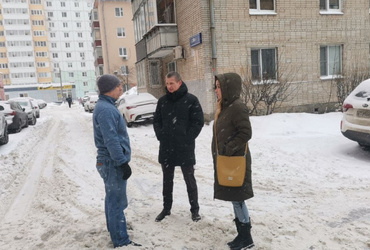 Выезд на территорию детских садов.