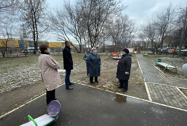 Сегодня состоялась встреча с жителями дома 3 по ул. Строителей, на которой были озвучены ряд важных вопросов.