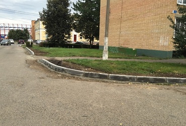 Бордюр сохранит газон