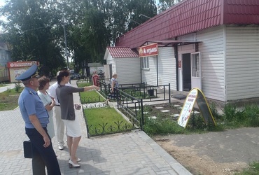 Красивые фасады украшают город