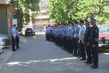 Даже в выходные инспекторы Госадмтехнадзора следят за чистотой и порядком