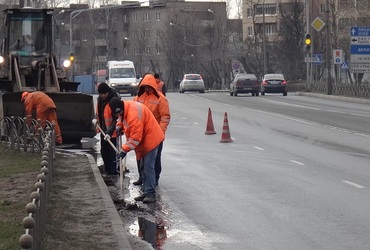 Вылетные магистрали становятся чище