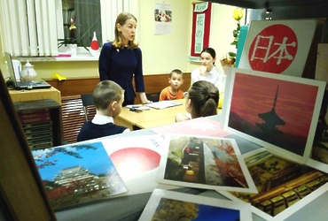 Каждый понедельник и пятницу ноября — «Хана‑но‑мити»