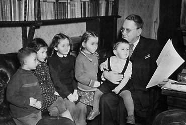 «Добрый друг детства»