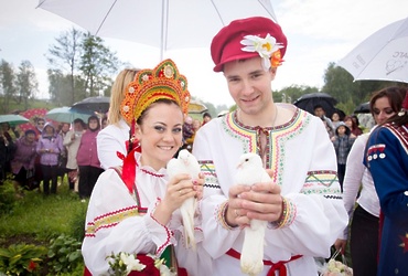 Фестиваль национальных свадеб «Одна страна – одна семья» в музее‑усадьбе «Горки»