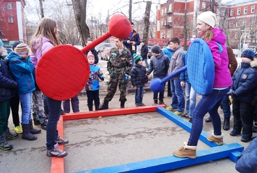 «Широкий четверг»