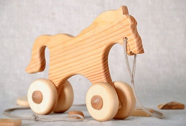 «Деревянные лошадки»