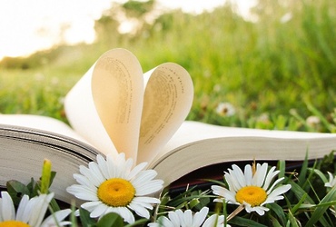 Иллюстрированная выставка и встреча читателей в «БиблиоКафе»