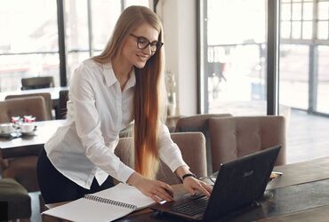 Эксперты провели опрос россиян о продолжительности рабочей недели