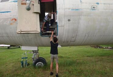 ЯК‑42 возвращают к жизни волонтеры в Монино