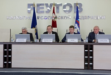 Игорь Брынцалов призвал муниципальных единороссов повысить информационную активность