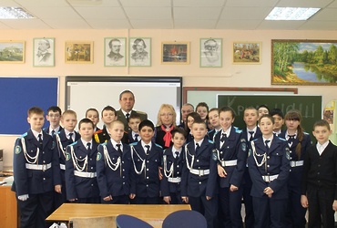 Уроки в честь годовщины воссоединения Крыма с Россией прошли в школах Реутова