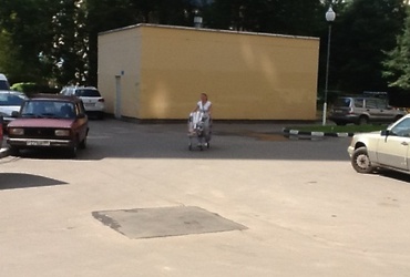 Во дворе дома на Кирова,7 проведен ямочный ремонт