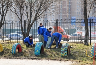 Единороссы помогли дошколятам