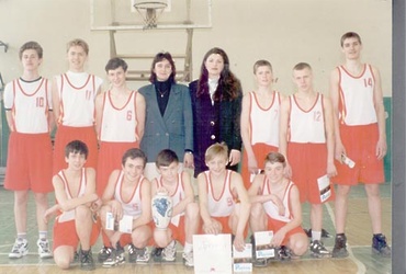 Баскетбольная команда ДЮСШ Реутова после очередной победы