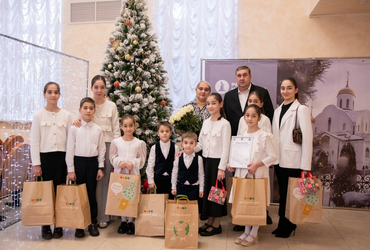 Самая многодетная семья Реутова получила жилищный сертификат на 40 млн рублей