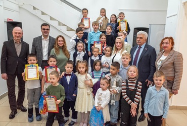 В Реутове наградили победителей и призеров рождественского конкурса