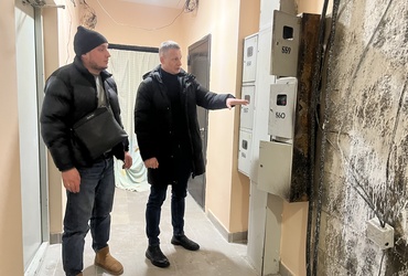 В Реутове восстанавливают 17 этажей в подъезде после возгорания