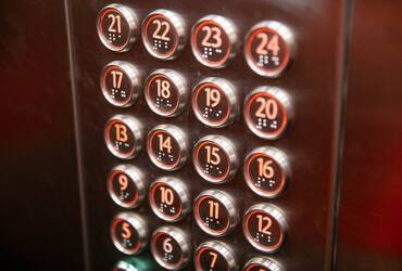 В Реутове заменят 20 лифтов в многоквартирных домах