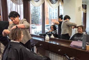 В Реутове прошли «Дни красоты» для жен и матерей участников СВО, а также многодетных мам