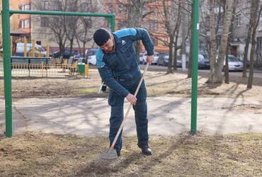 Для наведения порядка в Реутове используют больше 70 единиц техники