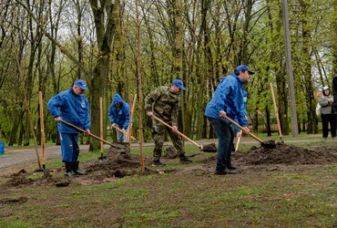 На часе ЖКХ в Реутове обсудили готовность к месячнику по благоустройству