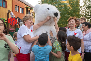 Во дворе по ул. Лесной 11, Лесной 11к1, Строителей 7,9,11,13 прошел «День соседей».