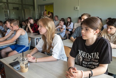 Для подростков в Реутове организовали трудовой лагерь