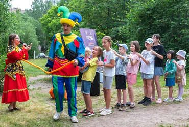 В Реутове прошел праздник «День соседей» в Каштановом сквере