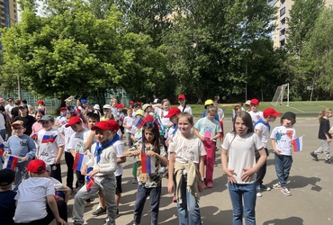 В Реутове прошел патриотический флешмоб ко Дню России