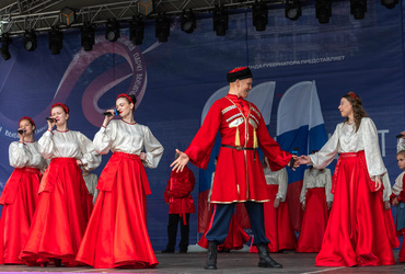 Реутов ярко отметил День России