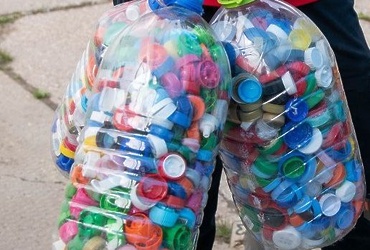 Волонтёры из Реутова собрали и передали на переработку тонны сырья