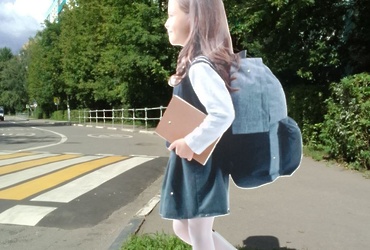 На пешеходных переходах Реутова появились макеты с реалистичным изображением детей