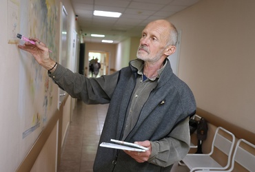 Пациент Реутовской больницы украсил стены отделения в благодарность врачу