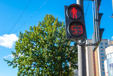 Безопасность на дорогах Реутова: новые светофоры и переходы