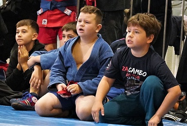 Самбисты из Реутова завоевали 13 медалей на турнире памяти Челомея