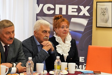 В Реутове участники клуба «Активное долголетие» отпраздновали День рождения комсомола