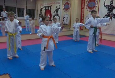 Юные спортсмены Реутова завоевали 28 медалей на турнирах по каратэ